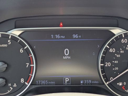 Used 2025 Nissan Altima 2.5 SR FWD image 16