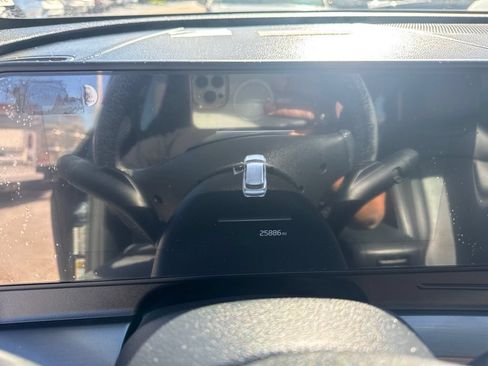 Used 2024 Kia Sportage EX FWD image 6