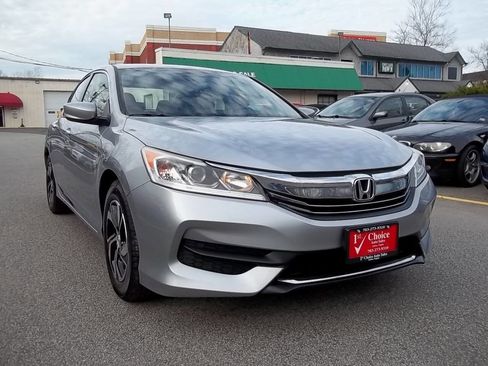 Used 2017 Honda Accord LX image 5