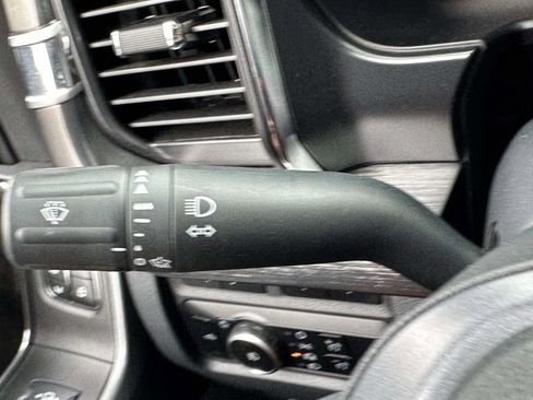 Used 2023 Ford F250 Lariat w/ Lariat Ultimate Package image 31