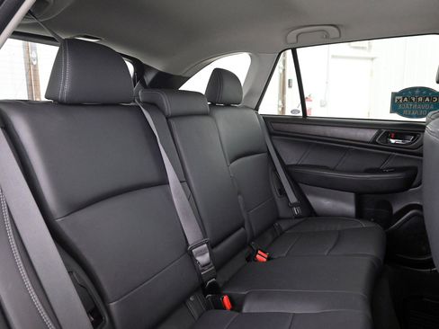 Used 2019 Subaru Outback 2.5i Limited image 31