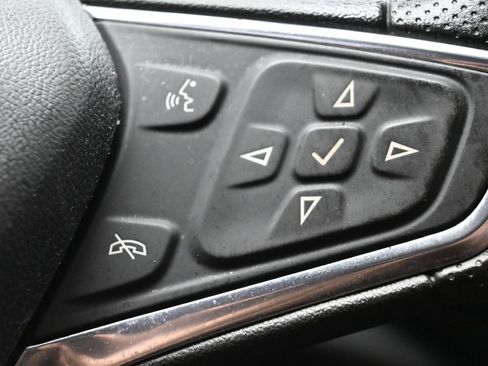 Used 2020 Chevrolet Malibu LT FWD image 25