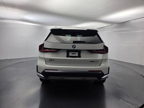 Used 2023 BMW X1 xDrive28i w/ Convenience Package AWD/4WD image 5