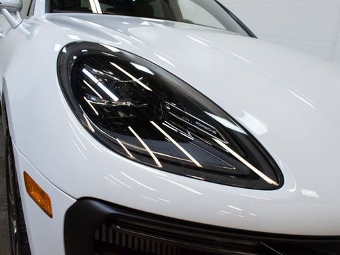 New 2026 Porsche Macan S image 11