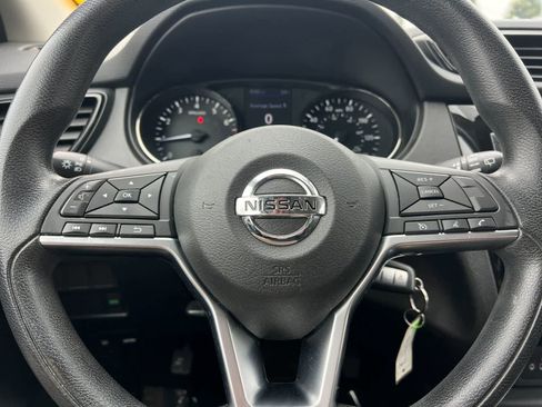 Used 2019 Nissan Rogue Sport S w/ Appearance Package FWD image 23