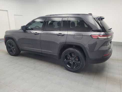 Used 2024 Jeep Grand Cherokee Limited w/ Luxury Tech Group II RWD image 3