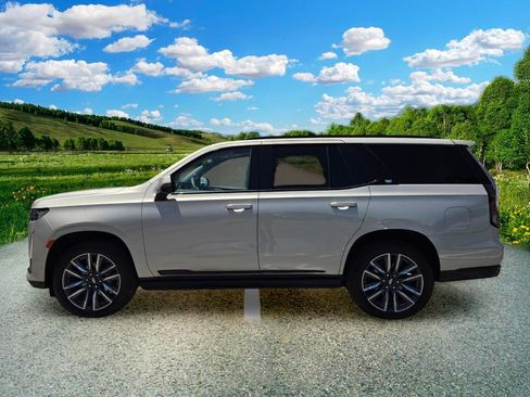 Used 2023 Cadillac Escalade Sport Platinum AWD/4WD image 3
