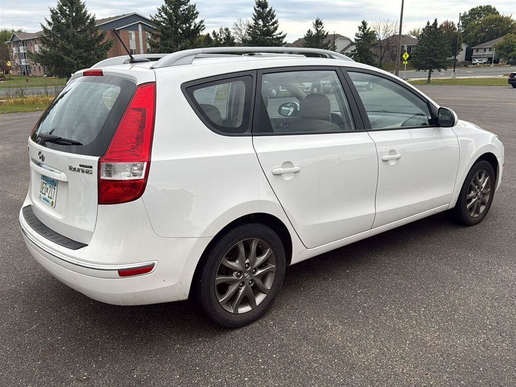 Used 2012 Hyundai Elantra w/ Preferred Pkg FWD image 6