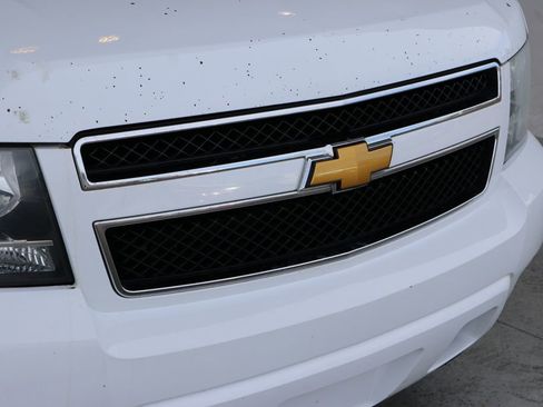 Used 2014 Chevrolet Tahoe LT w/ Luxury Package image 12