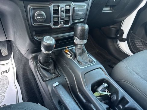 Used 2019 Jeep Wrangler Unlimited Sport S AWD/4WD image 19