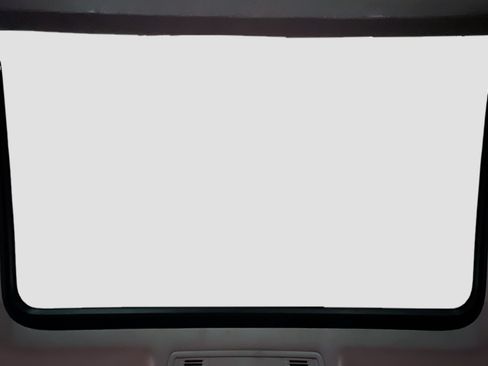 Used 2023 Volkswagen Taos SE w/ Panoramic Sunroof Package AWD/4WD image 15