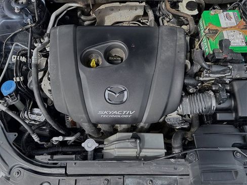 Used 2018 MAZDA MAZDA3 Touring image 29