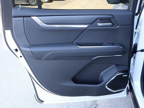 New 2026 GMC Acadia Elevation image 15