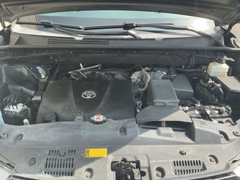 Used 2019 Toyota Highlander Limited Platinum AWD/4WD image 26