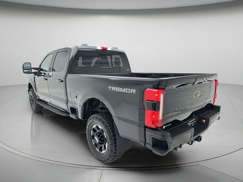 Used 2025 Ford F350 XLT w/ Black Appearance Package AWD/4WD image 7