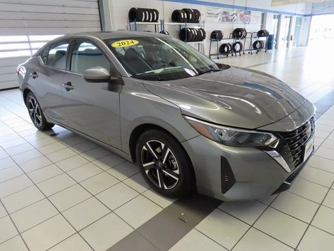 Used 2024 Nissan Sentra SV image 15