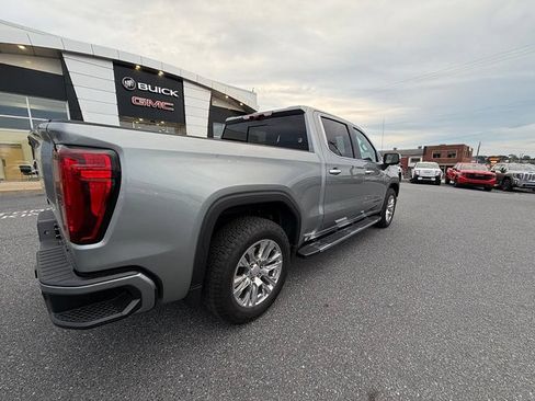 Used 2024 GMC Sierra 1500 Denali w/ Technology Package AWD/4WD image 3