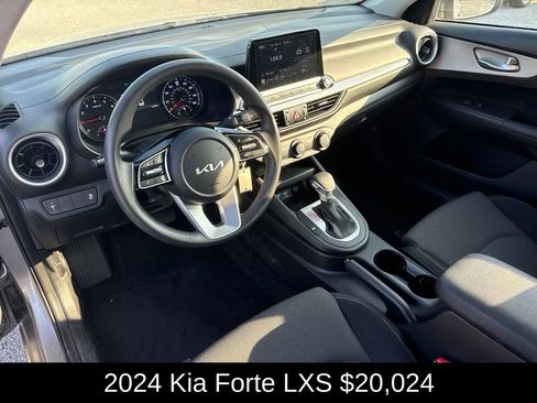 Used 2024 Kia Forte LXS FWD image 10