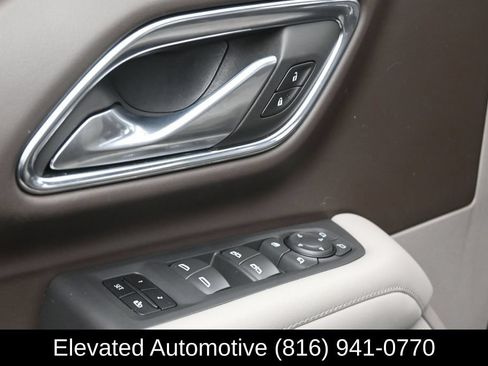 Used 2023 Chevrolet Tahoe LT w/ Luxury Package AWD/4WD image 16