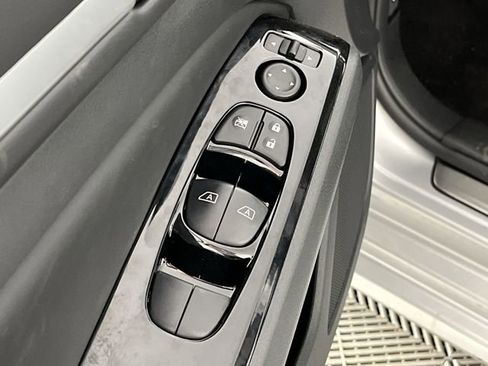 New 2025 Nissan Altima 2.5 SL image 13