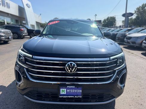 Used 2024 Volkswagen Atlas SE AWD/4WD image 11