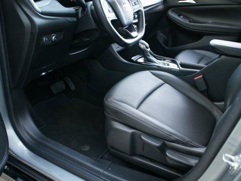 Used 2024 Buick Encore GX Sport Touring image 15