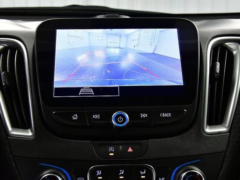 Used 2024 Chevrolet Malibu LT image 23