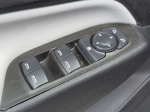 Used 2024 Chevrolet Equinox LS w/ LS Convenience Package FWD image 18