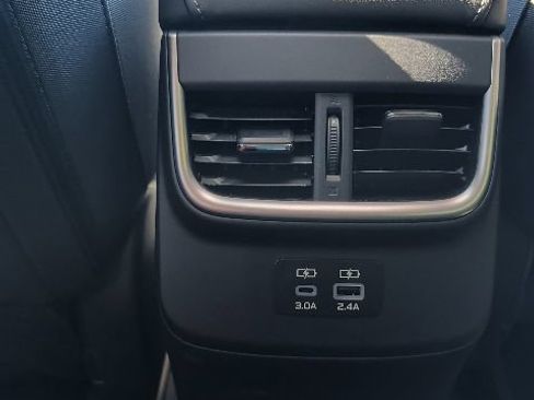 Used 2023 Subaru Outback Premium AWD/4WD image 18