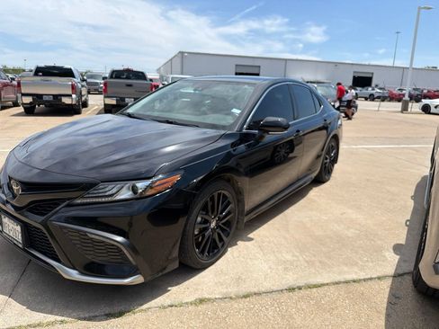 Used 2024 Toyota Camry XSE FWD image 1