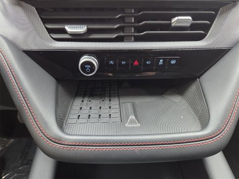 Used 2025 Ford Explorer ST-Line w/ Premium Package image 18