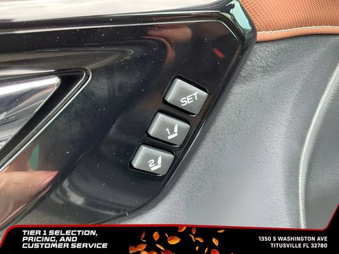 Used 2025 Subaru Forester Touring w/ Popular Package - Touring AWD/4WD image 22