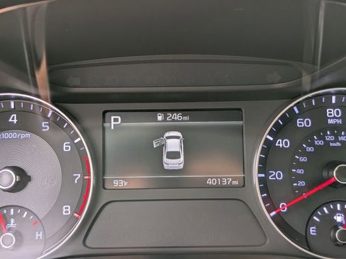 Certified 2024 Kia Forte LXS FWD image 32