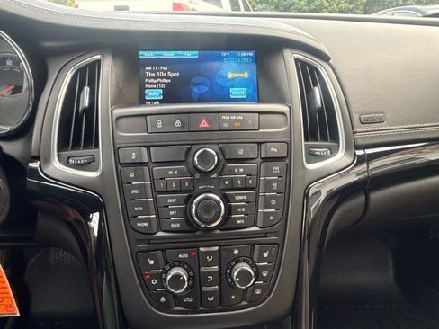 Used 2019 Buick Cascada Premium FWD image 28