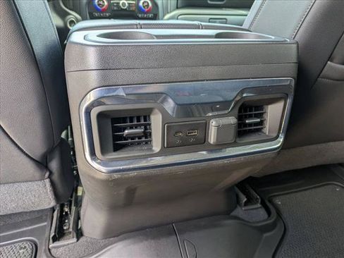 Used 2022 GMC Sierra 1500 AT4 w/ AT4 Premium Package AWD/4WD image 17