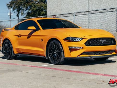 Used 2019 Ford Mustang GT Premium w/ GT Performance Package image 5