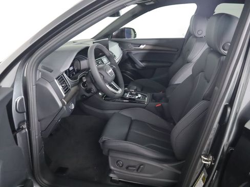 Used 2025 Audi Q5 e Premium Plus w/ Premium Plus Package image 21