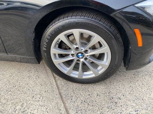 Used 2017 BMW 320i xDrive Sedan image 24