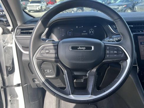 Used 2023 Jeep Grand Cherokee Limited w/ Trailer Tow Prep Group (B) image 13