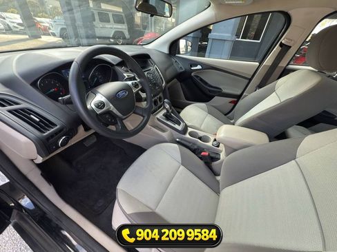 Used 2014 Ford Focus SE FWD image 22