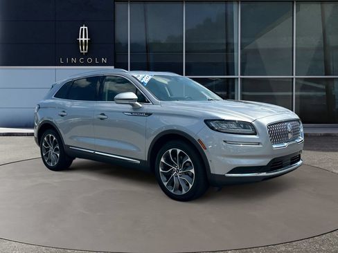 Used 2023 Lincoln Nautilus Reserve w/ Equipment Group 201A AWD/4WD image 4