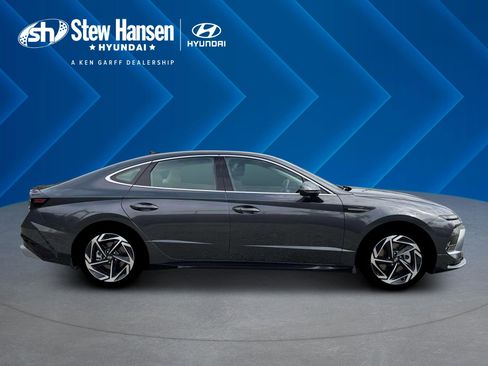 New 2026 Hyundai Sonata SEL AWD/4WD image 10