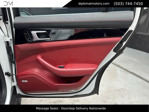 Used 2018 Porsche Panamera Turbo Sport Turismo image 28