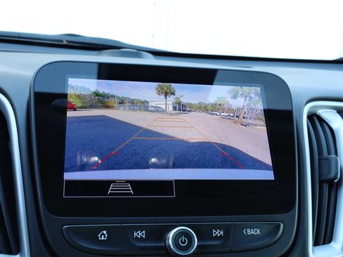 Used 2024 Chevrolet Malibu LT image 24