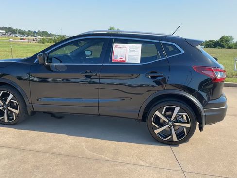 Used 2022 Nissan Rogue Sport SL AWD/4WD image 6