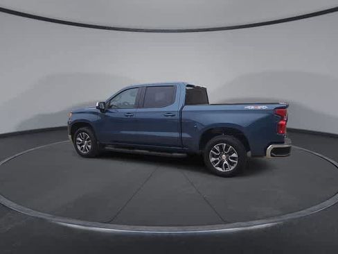 Used 2024 Chevrolet Silverado 1500 LT AWD/4WD image 6