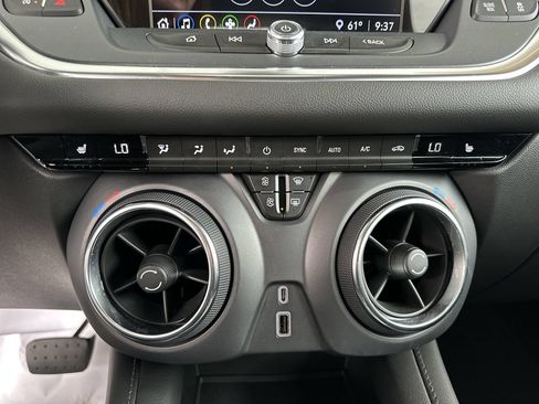 Used 2021 Chevrolet Blazer LT w/ Redline Edition FWD image 18