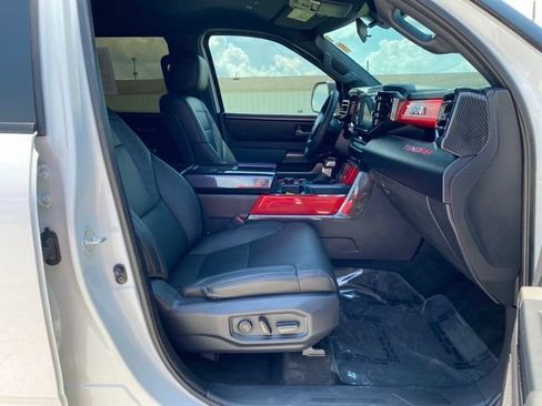 Used 2025 Toyota Tundra SR5 w/ SR5 Premium Package AWD/4WD image 17