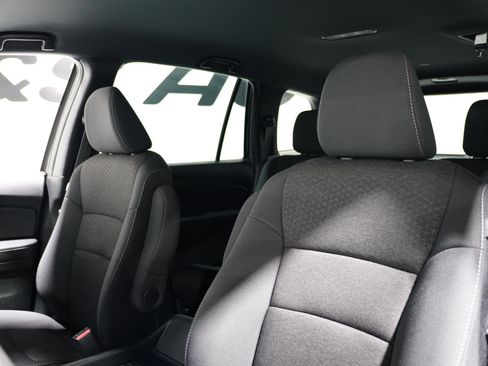 Used 2021 Honda Passport Sport image 15