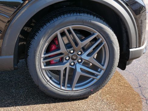 Used 2026 Ford Explorer ST-Line w/ ST-Line Street Pack image 15